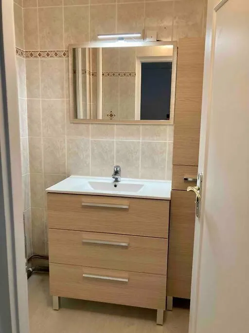 Le Daumesnil Apartment + Balcon 2Br 4/6Peoples Parijs